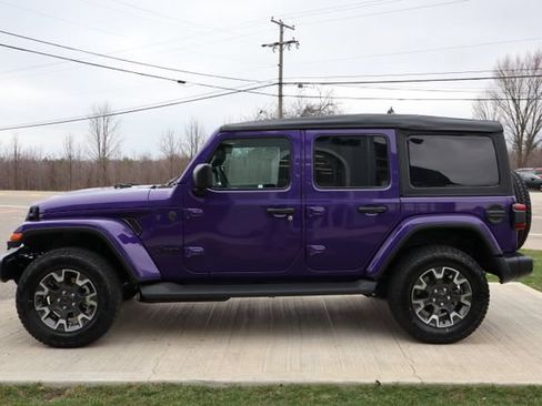 New 2026 Jeep Wrangler Unlimited Sahara AWD/4WD image 32