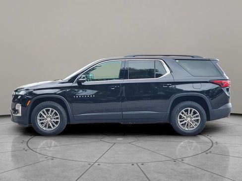 Used 2023 Chevrolet Traverse LT w/ LPO, Floor Liner Package FWD image 9