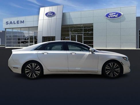 Used 2019 Lincoln MKZ Reserve AWD/4WD image 3