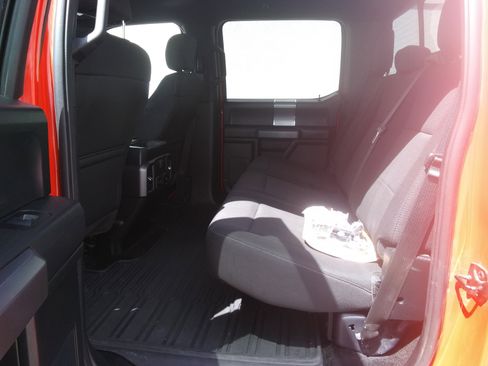 Used 2017 Ford F150 XLT w/ Equipment Group 302A Luxury AWD/4WD image 8