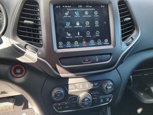 Used 2022 Jeep Cherokee Trailhawk w/ Premium Leather Package image 6