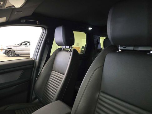 Certified 2024 Land Rover Discovery Sport Dynamic SE image 21
