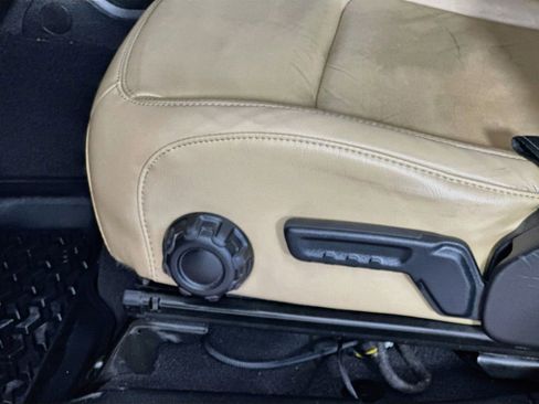 Used 2019 Jeep Wrangler Unlimited Rubicon AWD/4WD image 22