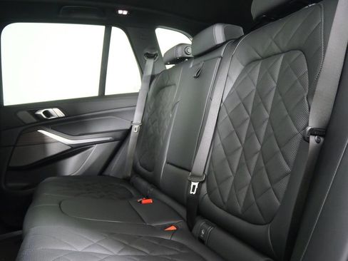 Used 2026 BMW X5 xDrive40i w/ M Sport Package image 15