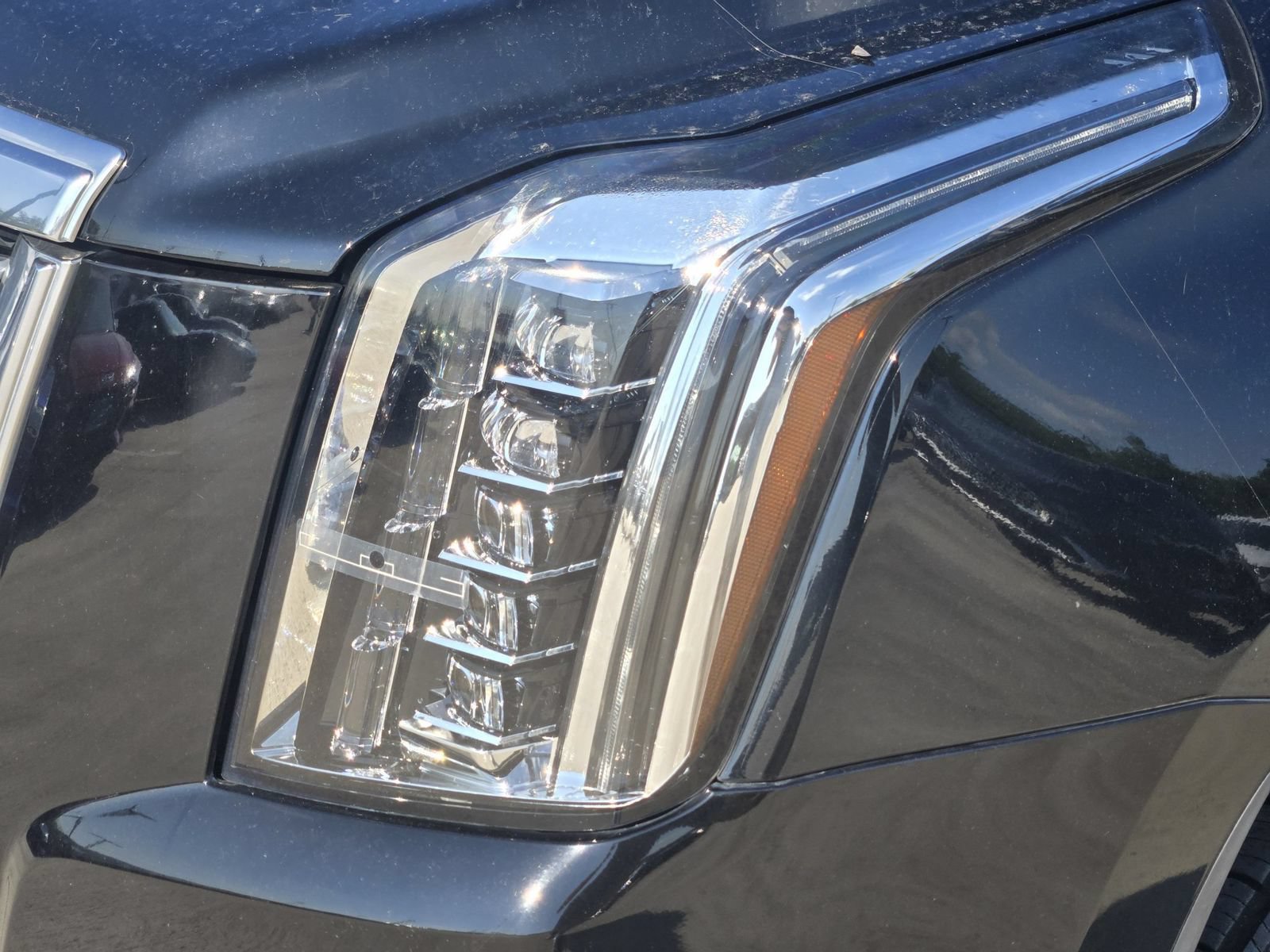 Used 2020 Cadillac Escalade Platinum AWD/4WD image 10