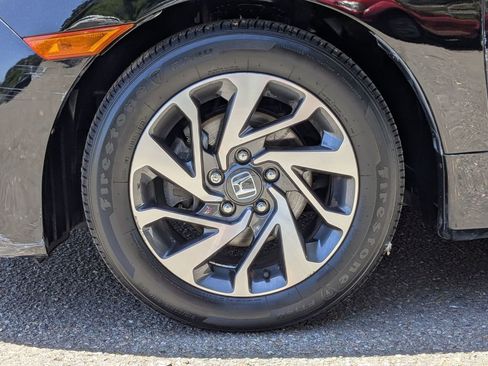 Used 2017 Honda Civic EX image 9
