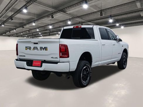 Used 2025 RAM 2500 Laramie AWD/4WD image 16