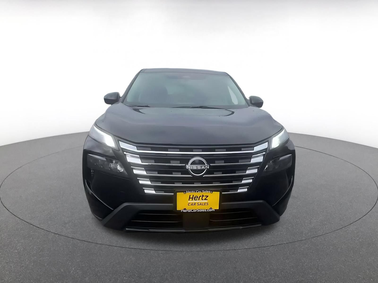 Used 2025 Nissan Rogue SV FWD image 4