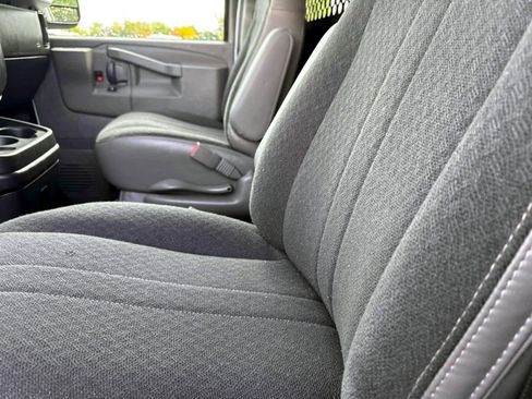 Used 2023 GMC Savana 2500 image 15