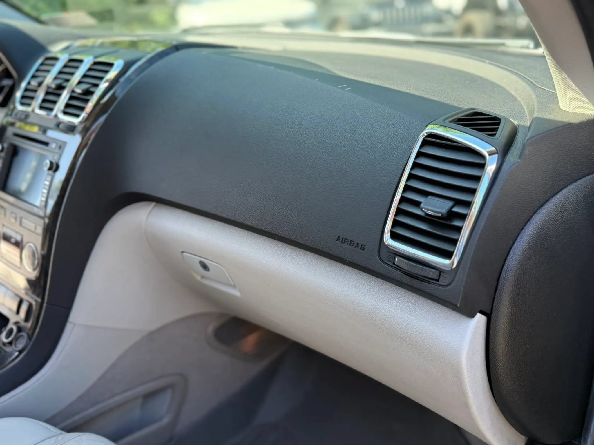 Used 2011 GMC Acadia Denali AWD/4WD image 20