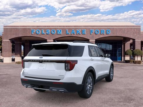New 2026 Ford Explorer Active w/ Active Comfort Package AWD/4WD image 8