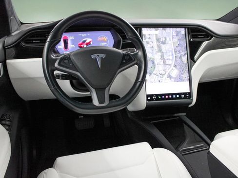 Used 2018 Tesla Model X 75D AWD/4WD image 42