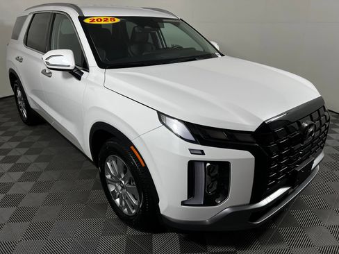 Used 2025 Hyundai Palisade SEL AWD/4WD image 3
