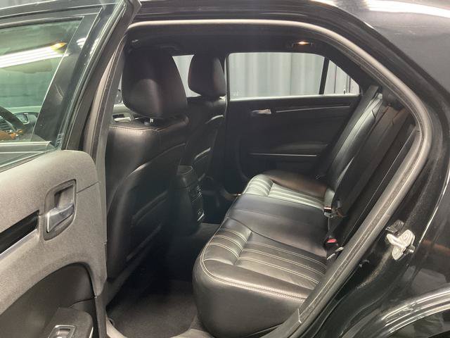 Used 2019 Chrysler 300 S RWD image 8