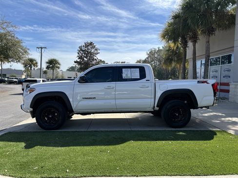 Used 2023 Toyota Tacoma SR5 image 4