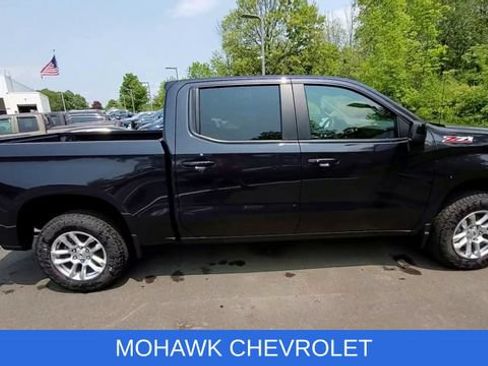 Used 2023 Chevrolet Silverado 1500 RST AWD/4WD image 9