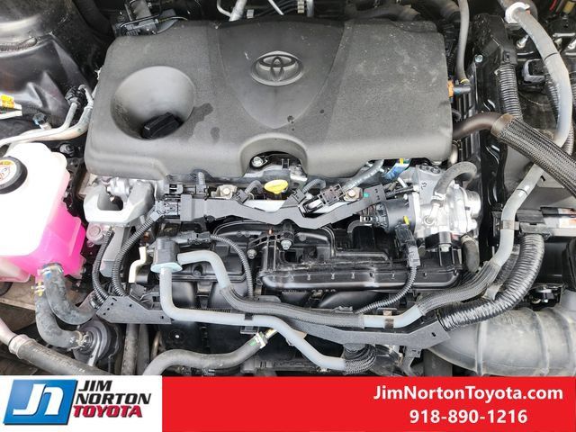 Used 2025 Toyota Sienna Platinum FWD image 33