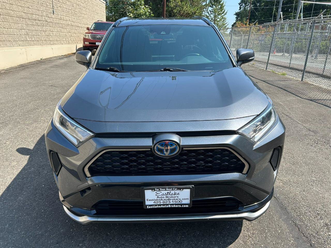 Used 2021 Toyota RAV4 SE AWD/4WD image 2