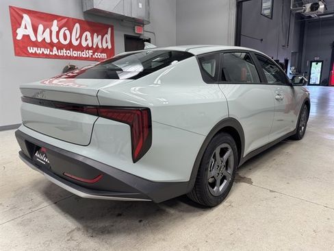 Used 2025 Kia K4 FWD image 8