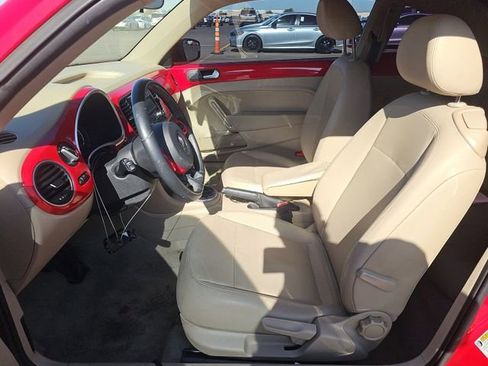 Used 2014 Volkswagen Beetle 1.8T FWD image 9