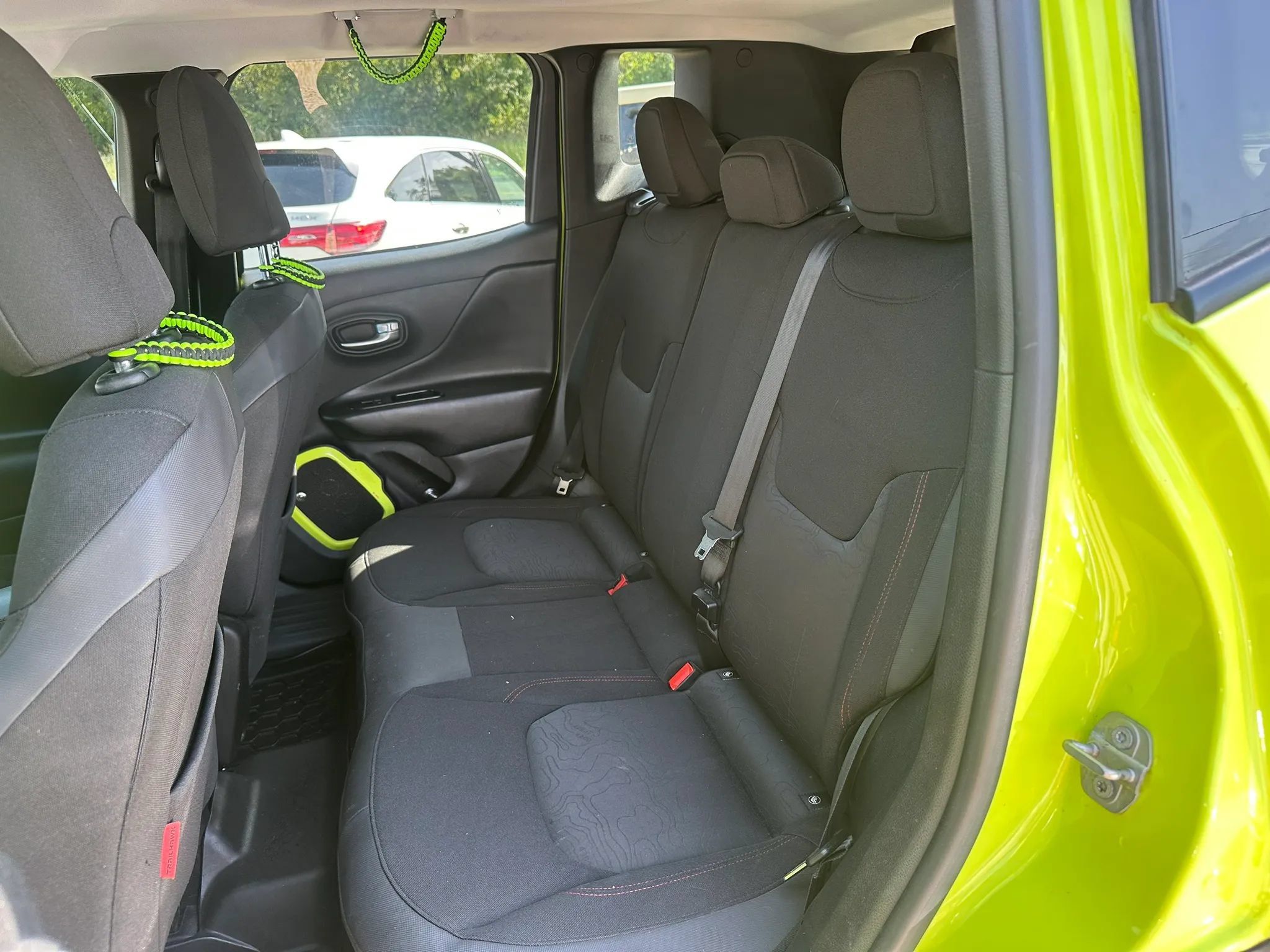 Used 2017 Jeep Renegade Trailhawk w/ Trailer Tow Group AWD/4WD image 10