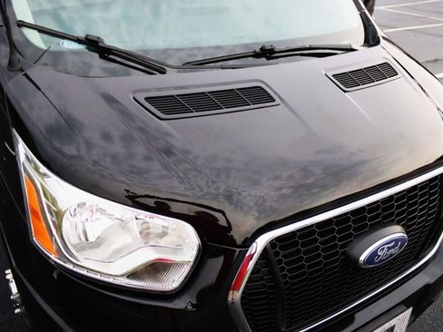 Used 2021 Ford Transit 150 Low Roof AWD image 71