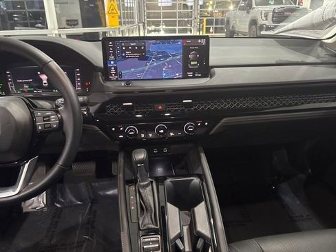 Used 2024 Honda Accord Touring image 23