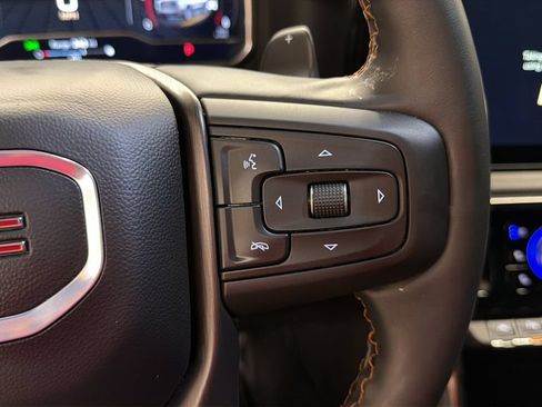 Used 2025 GMC Sierra 1500 AT4 AWD/4WD image 18