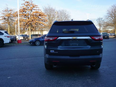 Used 2018 Chevrolet Traverse LT image 5