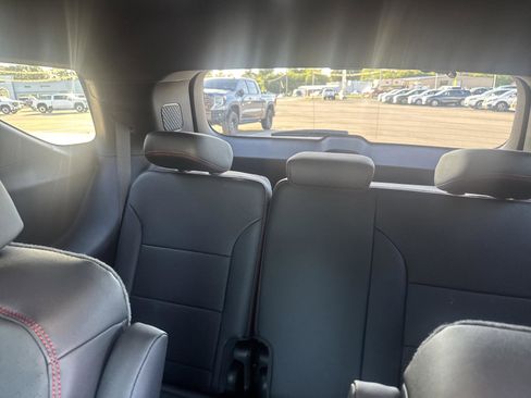 New 2026 Chevrolet Traverse RS FWD image 13
