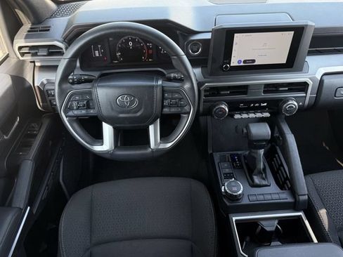 Used 2026 Toyota 4Runner SR5 AWD/4WD image 11