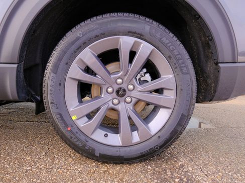 New 2026 Ford Explorer Active w/ Active Comfort Package image 45