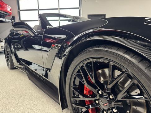Used 2016 Chevrolet Corvette Z06 w/ 2LZ Preferred Equipment Group RWD image 43