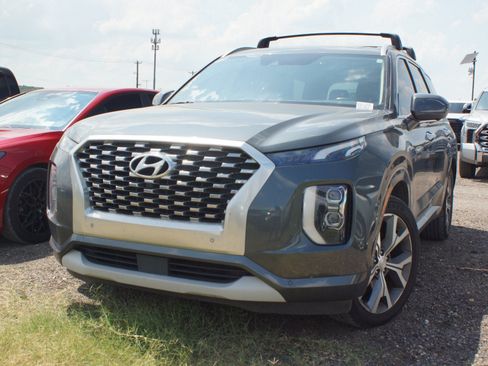 Used 2022 Hyundai Palisade Limited FWD image 1