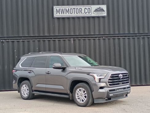 Used 2024 Toyota Sequoia SR5 w/ SR5 Premium Package AWD/4WD image 1
