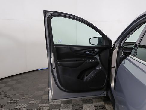 Used 2019 Chevrolet Equinox LT image 13