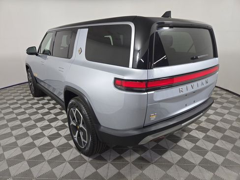 Used 2024 Rivian R1S Adventure AWD/4WD image 3