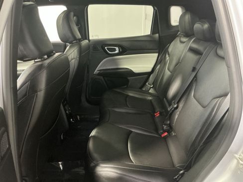 Used 2024 Jeep Compass Limited w/ Sun and Sound Group AWD/4WD image 25