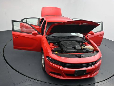 Used 2022 Dodge Charger SXT RWD image 25