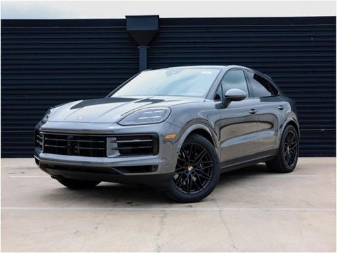 Certified 2025 Porsche Cayenne Coupe image 1