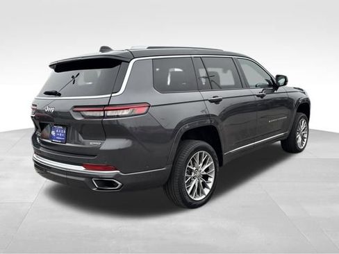 Used 2023 Jeep Grand Cherokee L Summit w/ Luxury Tech Group V image 5