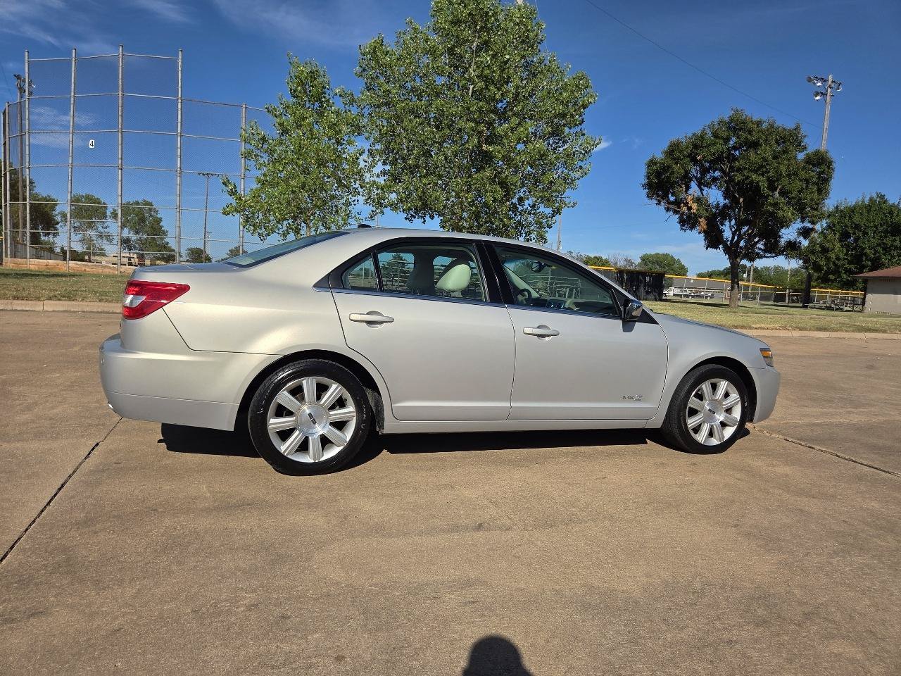 Used 2009 Lincoln MKZ FWD image 28