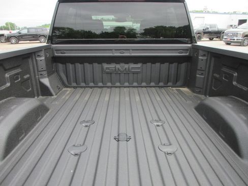 New 2026 GMC Sierra 2500 SLT AWD/4WD image 7