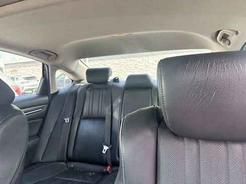 Used 2018 Honda Accord Touring image 23