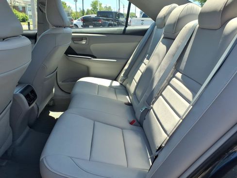 Used 2015 Toyota Camry XLE w/ Convenience Package FWD image 14