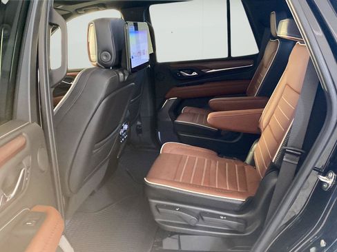 Used 2023 GMC Yukon Denali Ultimate AWD/4WD image 24