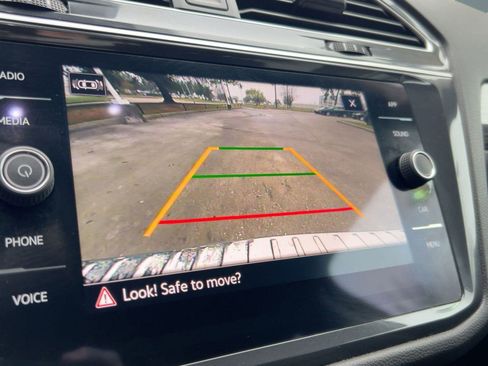 Used 2024 Volkswagen Tiguan Wolfsburg Edition image 25