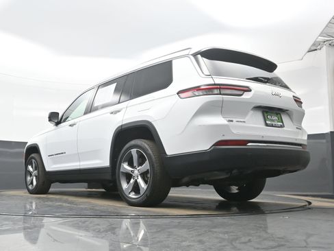 Used 2022 Jeep Grand Cherokee L Limited image 29