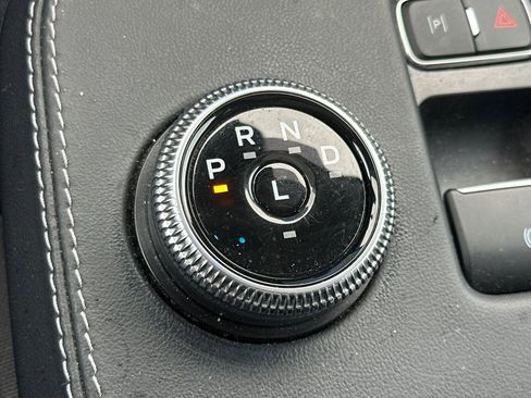 Used 2022 Ford Mustang Mach-E Premium image 32