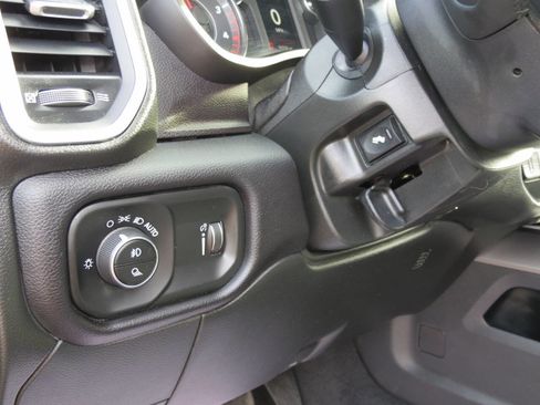 Used 2022 RAM 3500 Big Horn w/ Level A Equipment Group image 18